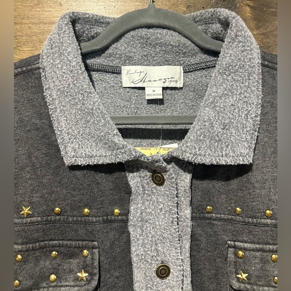 NWT Vintage Havana Gray Shacket Style Embellished Top - Picture 14 of 16